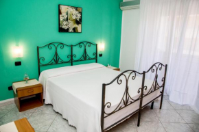 SoleLunaMare Guest House